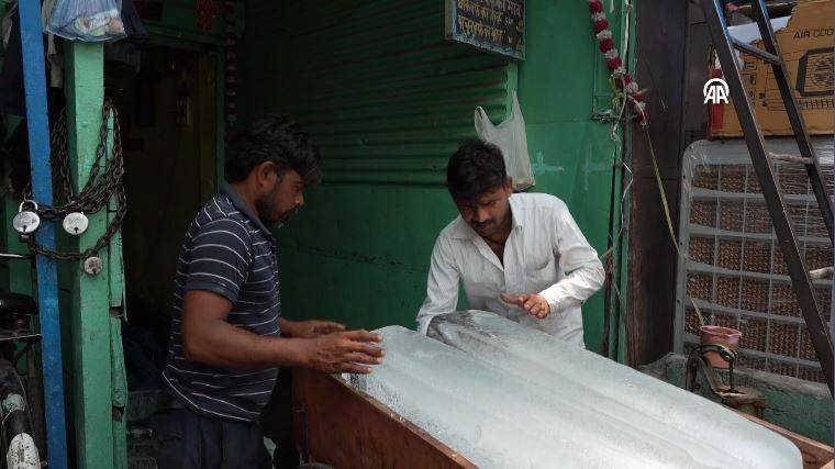 Termometreler 50 dereceyi gösterdi. Tarihin en yüksek sıcaklık rekoru - Resim: 45